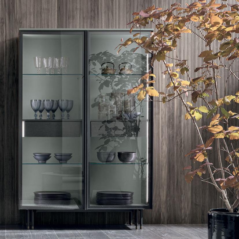 Витрина Metropolis Tomasella