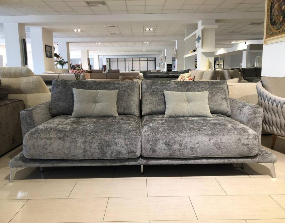 Прямой диван на ножках"Барбодос Супер"