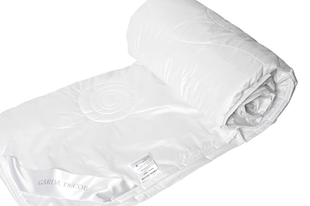 Одеяло Паво 200*220 шелковое волокно